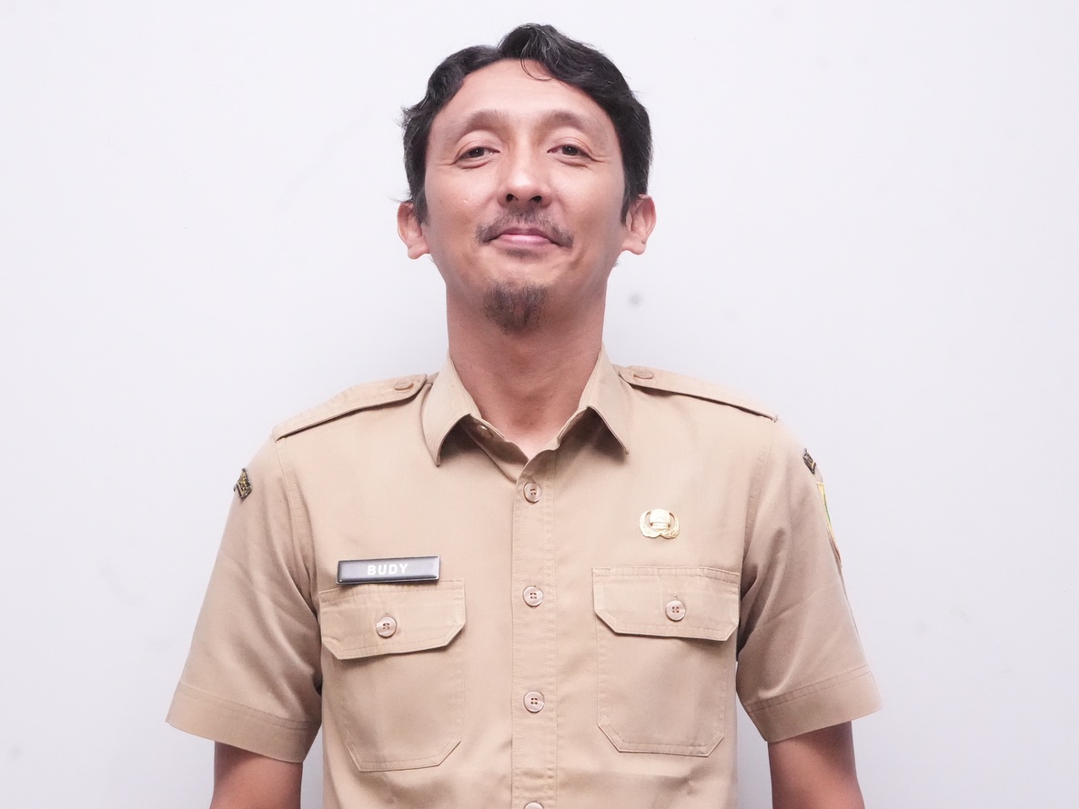 Budy Santoso, S.SI., M.Si