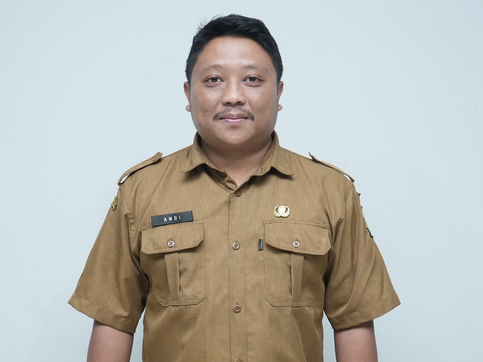 Ambi Ferdiandi, A.Md.